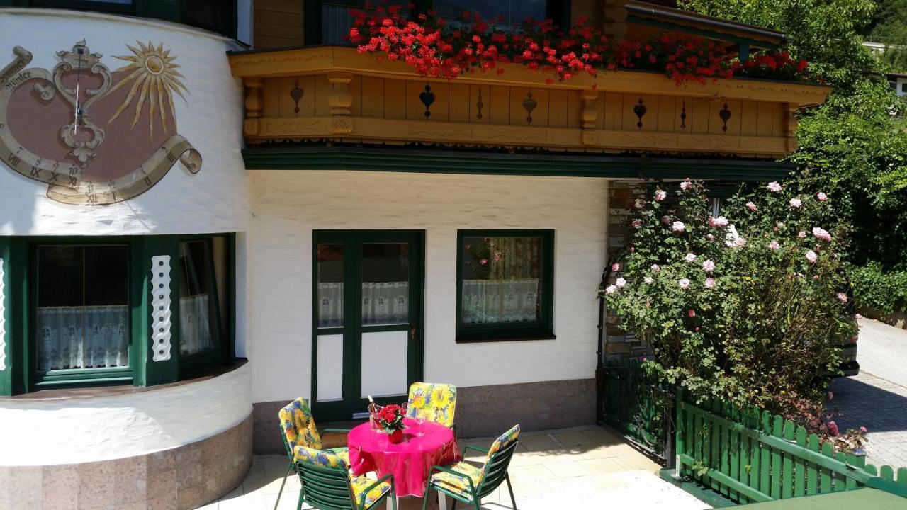 Appartementhaus Zillertal By Piaunddirk Finkenberg Room photo